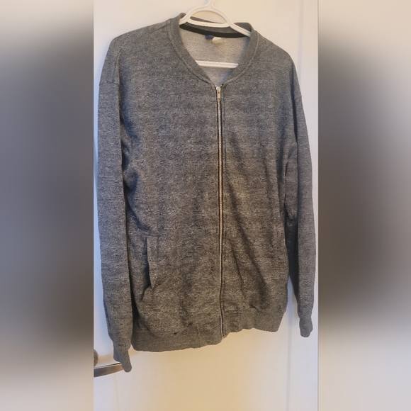 H&M Sweater - Picture 3 of 3